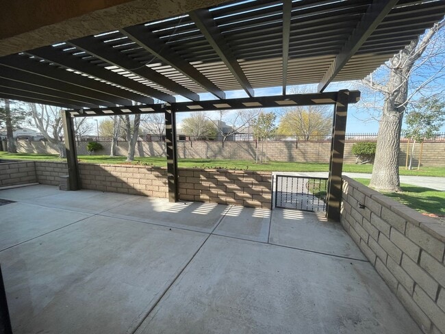 Building Photo - Jess Ranch- 55+ Gated Senior Citizen Commu...