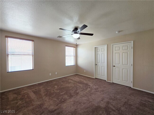 Building Photo - 5431 W Hasley Canyon Ave