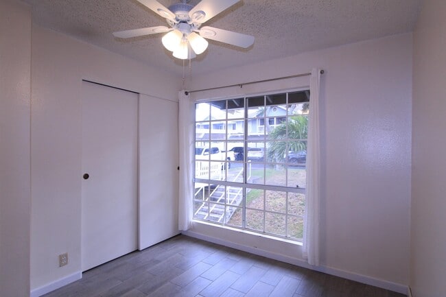 Building Photo - 92-1021-1021 Nou St