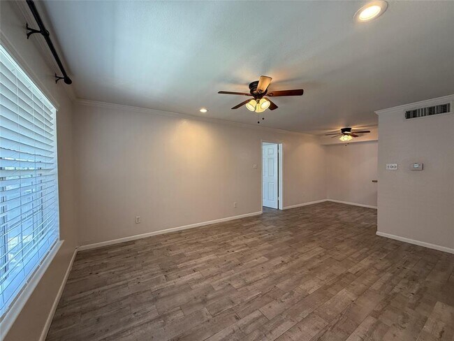 Building Photo - 2250 Bering Dr