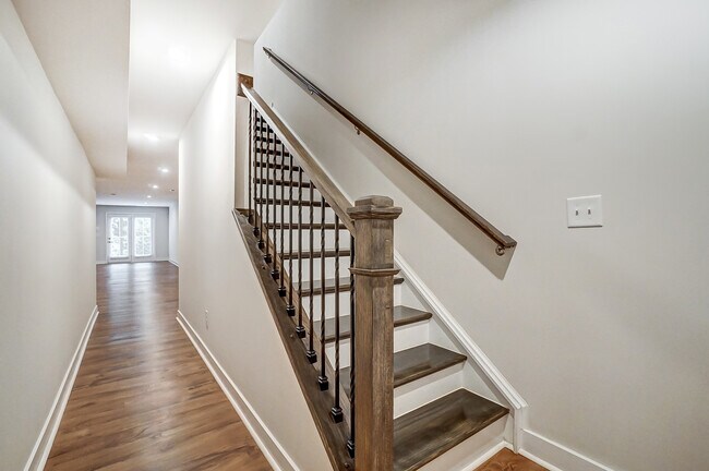 Building Photo - 5805 Barrowlands Ct