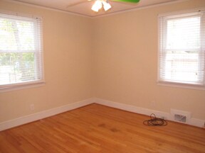 Building Photo - Forest Acres