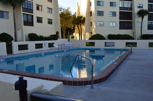 Building Photo - 115 Indian River Dr