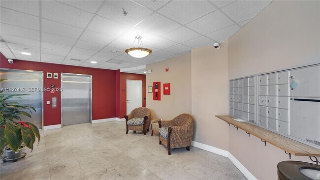 Building Photo - 120 Douglas Rd