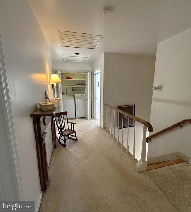 Building Photo - 623 Sean Dr