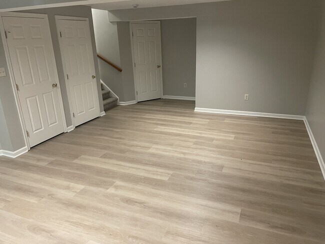 Building Photo - 8505 Paragon Ct