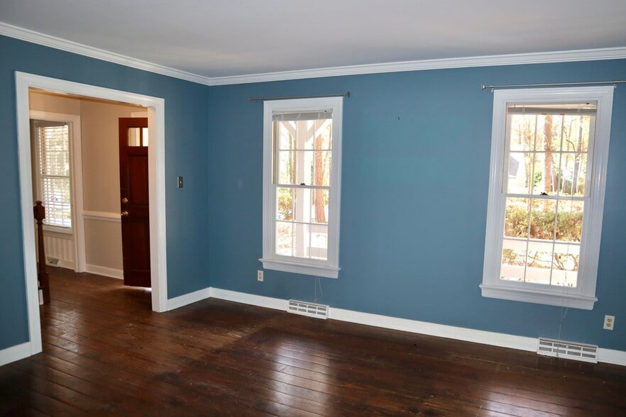 Building Photo - 3609 Nuttree Woods Dr