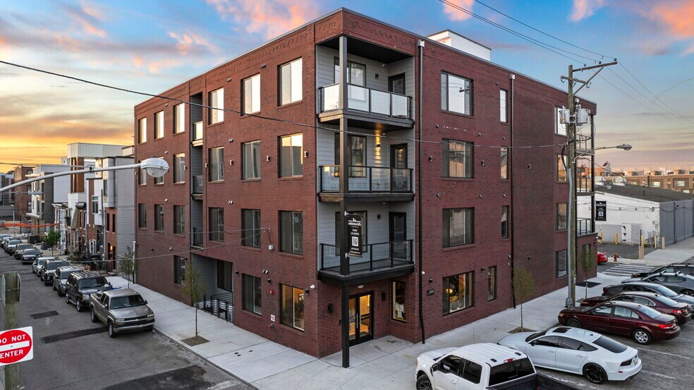 Building Photo - 2413 Frankford Ave