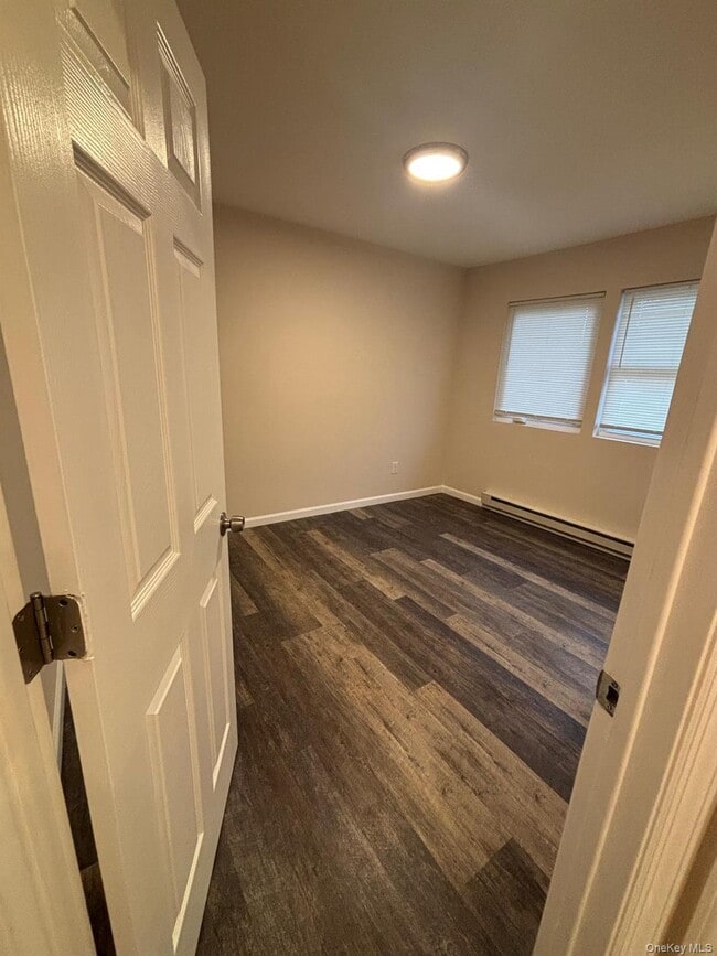 Building Photo - 855 Meade Ave