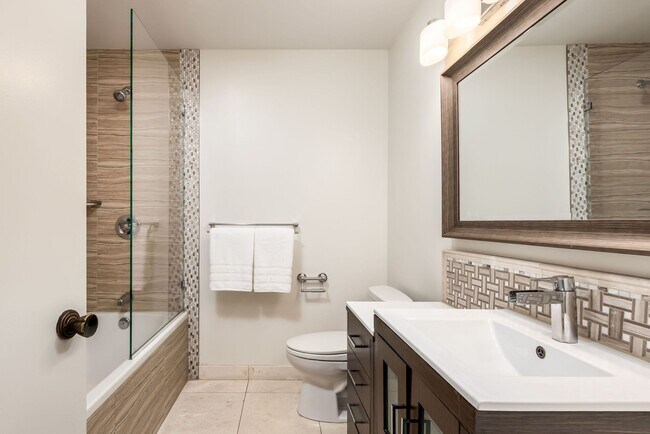 Building Photo - 2721 Camino Del Mar