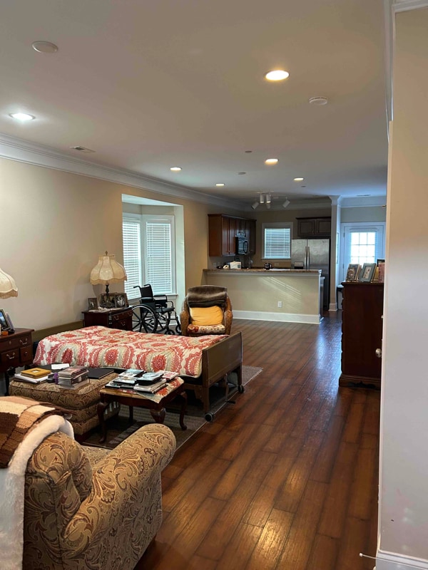 Building Photo - 400 Armour St