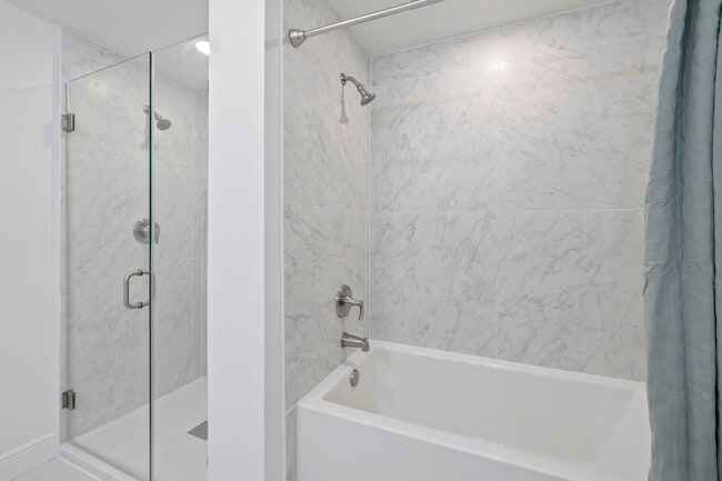 Building Photo - 701 Pilot Ln