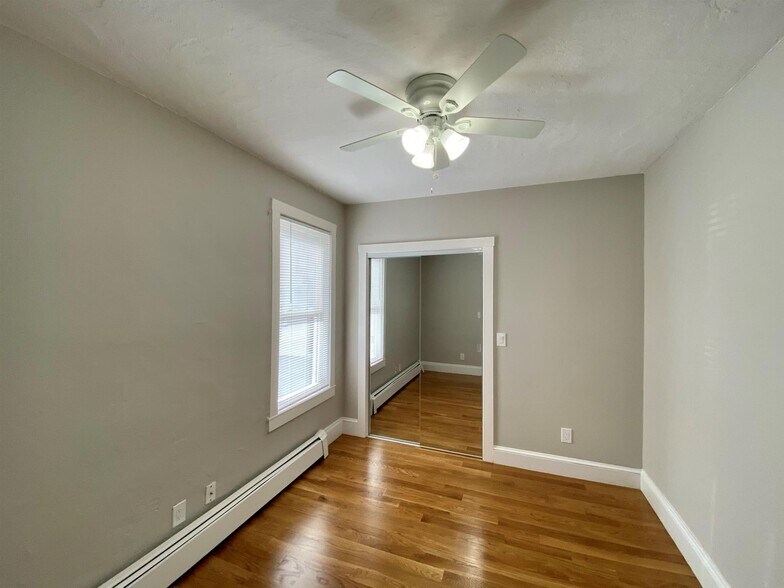 Building Photo - 23 Elmer St