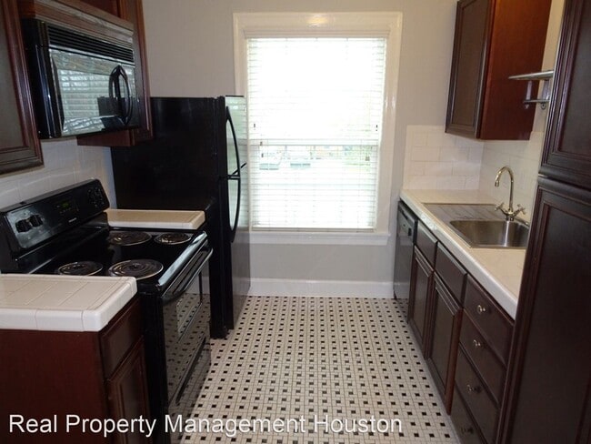 Building Photo - 1 br, 1 bath House - 2302 Blodgett Street #3
