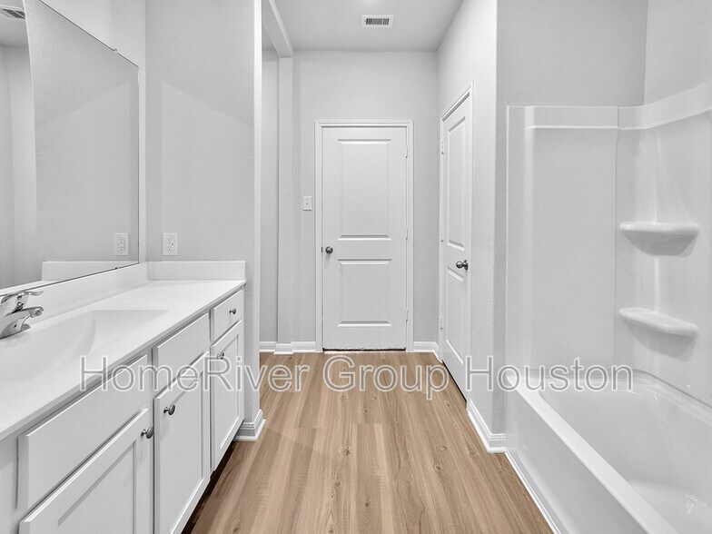 Building Photo - 8942 Ice Quartz Dr