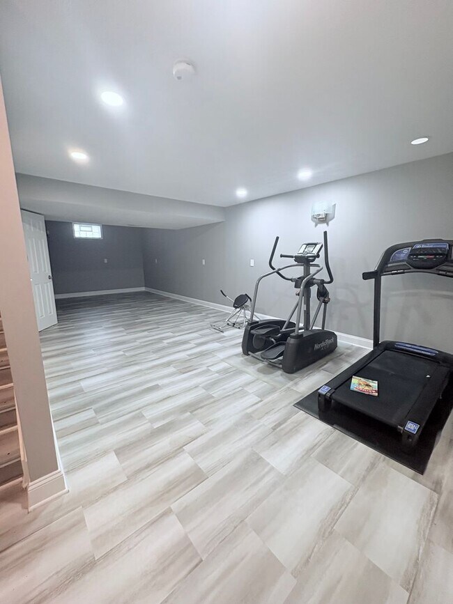 Building Photo - Stunning 3-bedroom, 3.5-bathroom home in Reynoldsburg