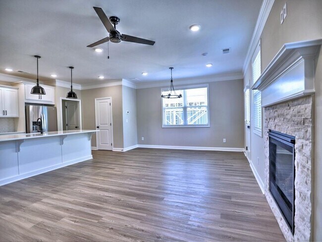 Building Photo - 3355 Verdi Ln