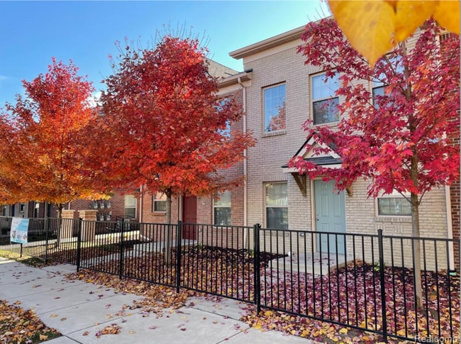 Primary Photo - 701 E Kirby St