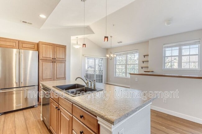 Building Photo - 11972 W Long Cir