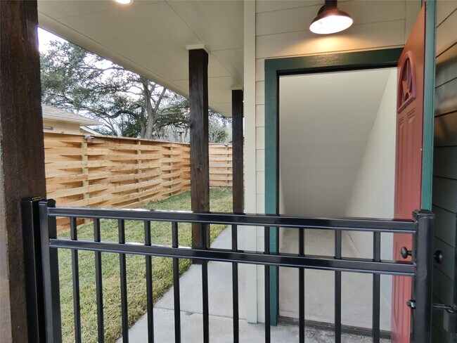 Building Photo - 4832 FM 2218 Rd