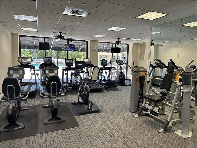 Building Photo - 3301 Bayshore Blvd