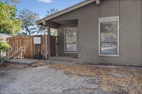 Building Photo - 2809 Parker Ln