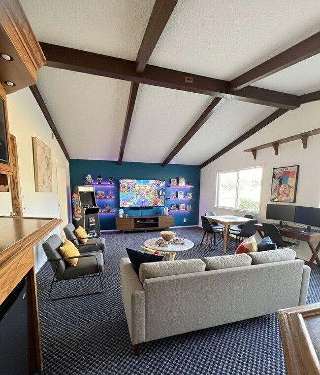 Building Photo - EXECUTIVE ENTERTAINER'S DREAM IN MISSION VIEJO!