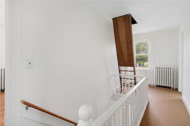 Building Photo - 53 Warner St