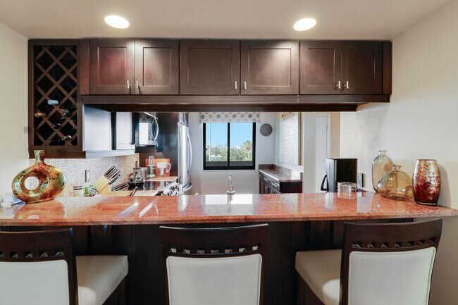 Building Photo - 601 S Seas Dr