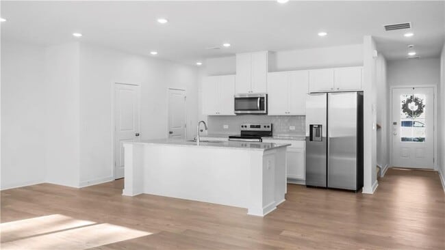 Building Photo - 2030 Underwood Dr