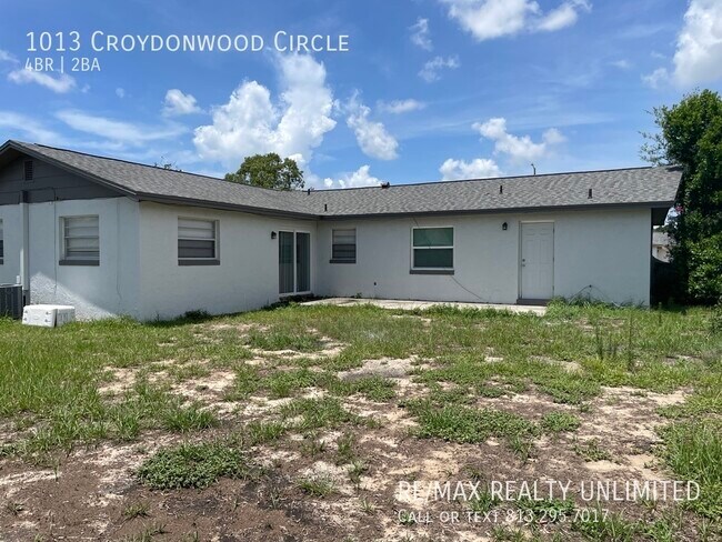 Building Photo - 1013 Croydonwood Cir