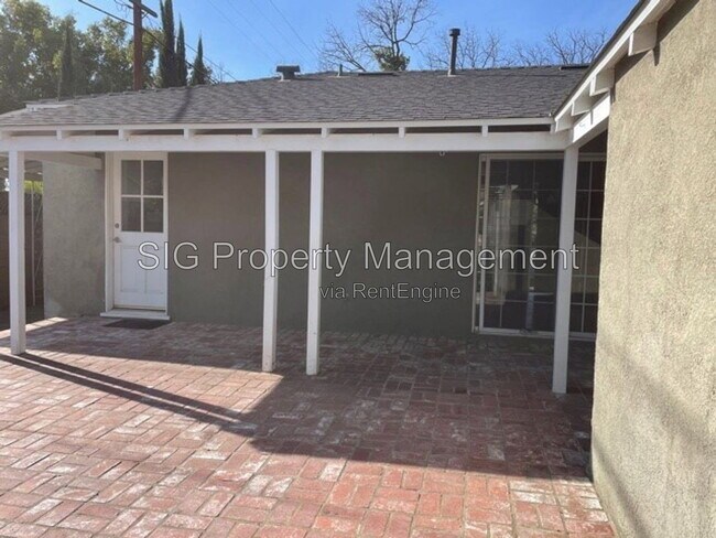 Building Photo - 1412 N Fairview St