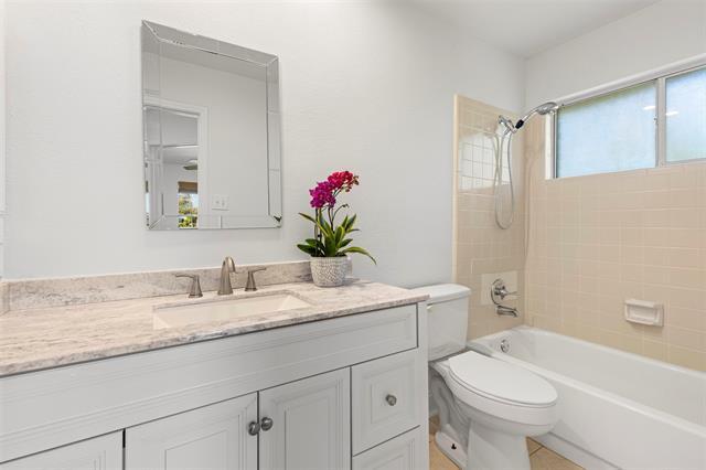 Building Photo - 1500 Mission Ridge Trail