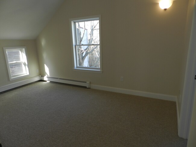 2nd large bedroom with walk-in closet - 28 Munjoy St