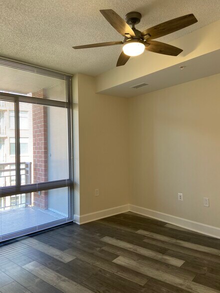 Building Photo - 3600 S Glebe Rd