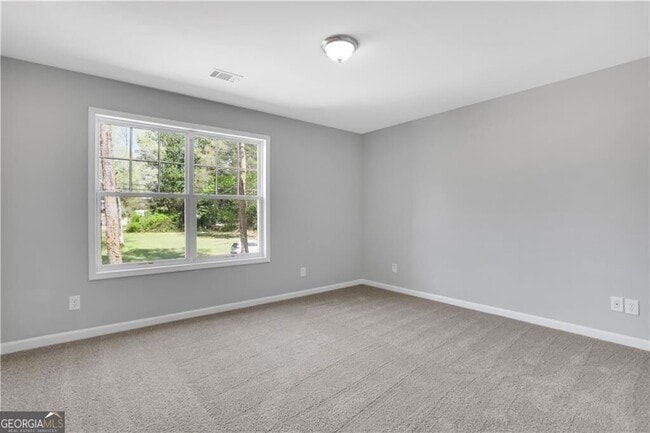 Building Photo - 2431 Woodside Way