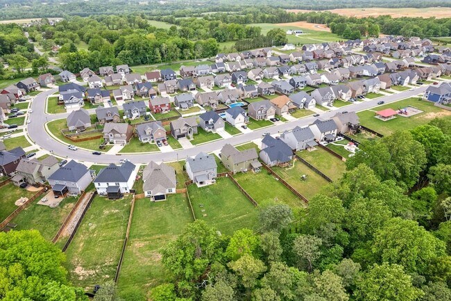 Building Photo - 1607 Ellie Piper Cir