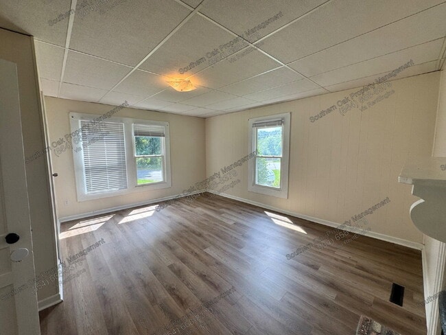 Building Photo - 126 Park Ave