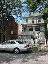 Building Photo - 18 N 6th Ave