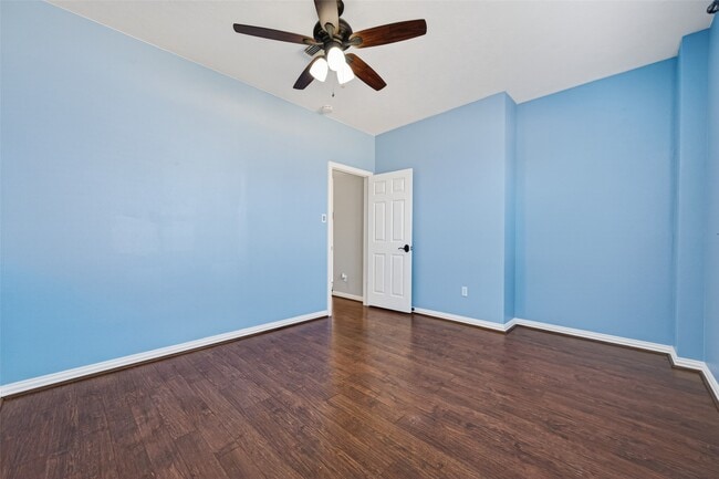 Building Photo - 12414 Montebello Manor Ln