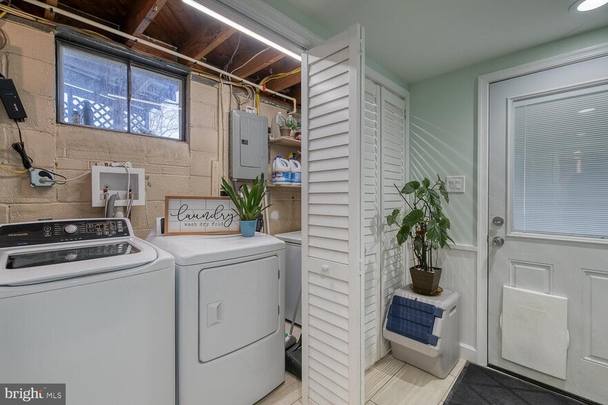 Building Photo - 1206 Riggs Ct