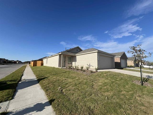 Building Photo - 1201 Falcon Hts Dr