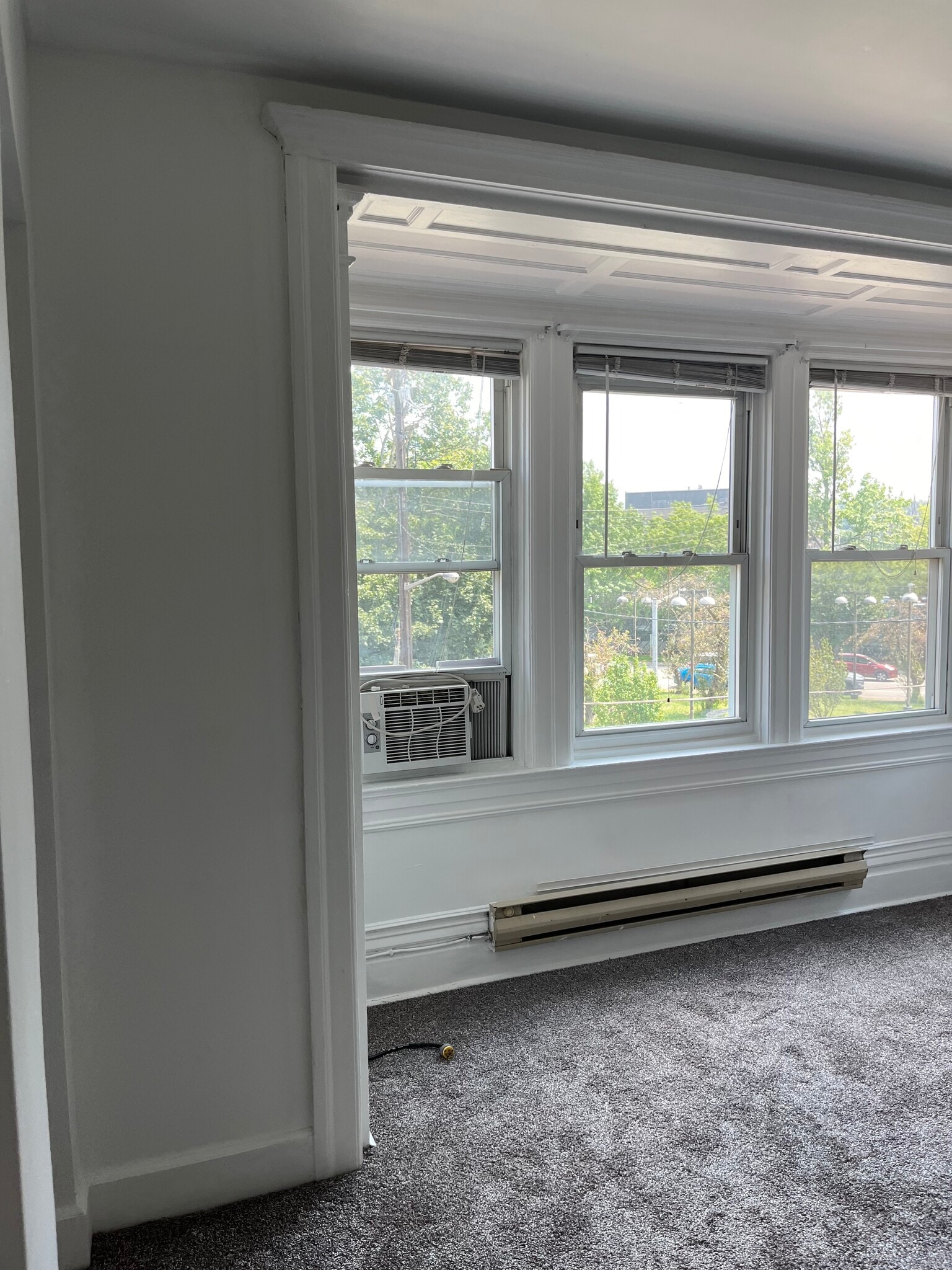 Building Photo - 370 S Negley Ave