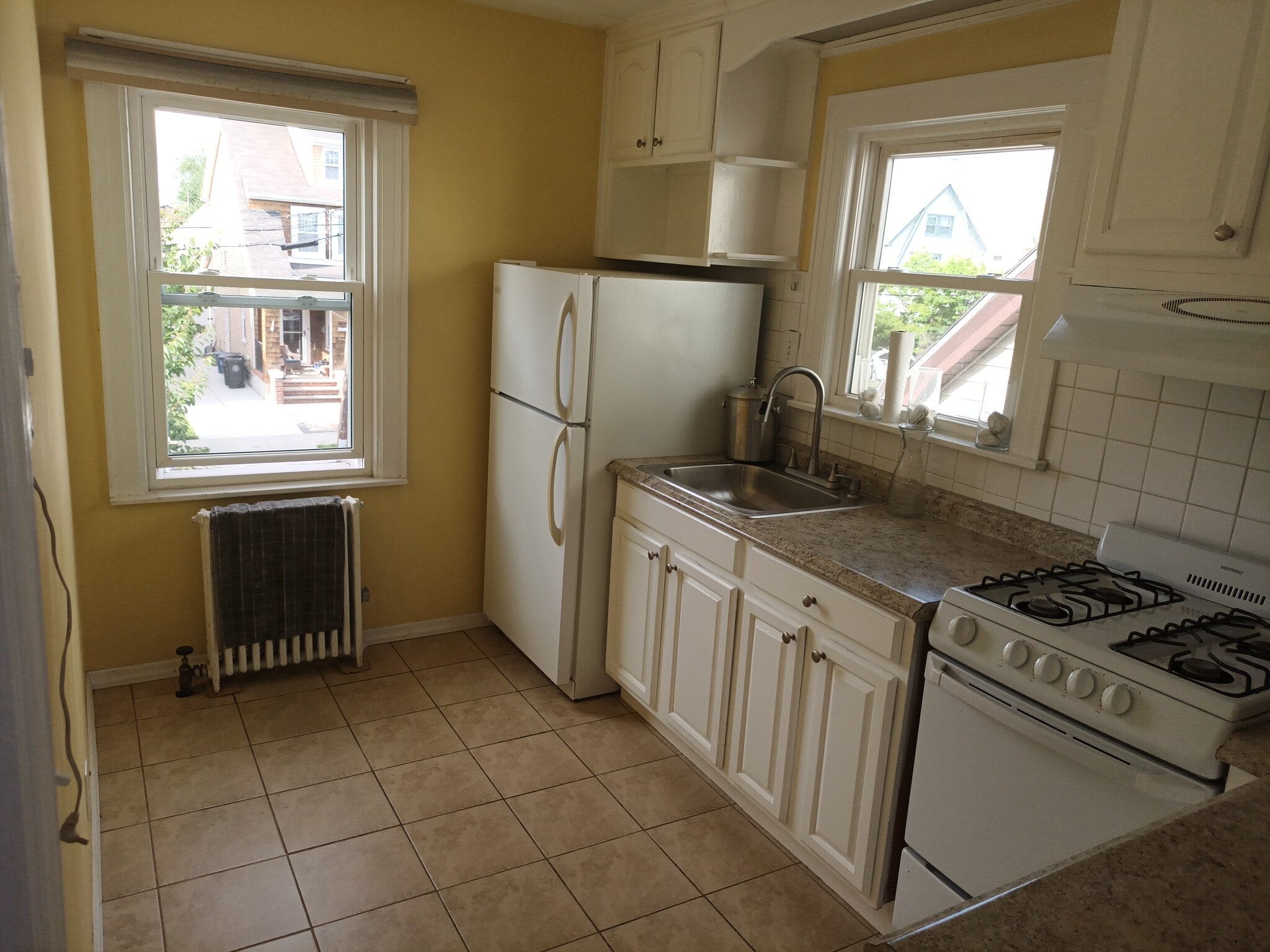 10. Kitchen entrance - 17106 Bagley Ave