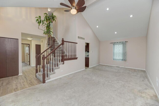 Building Photo - 1413 Skylark Ln
