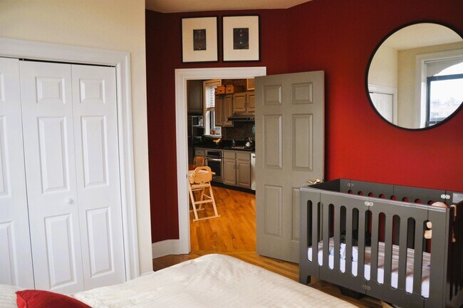 Building Photo - 163 14th St