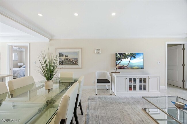 Building Photo - 610 Broad Ave S