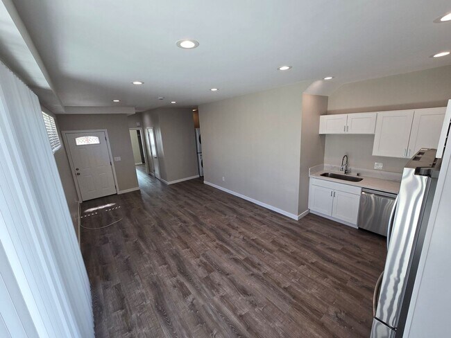 Building Photo - 4 Bed/ 2 Bath. Newly Built in 2023! (Lease...