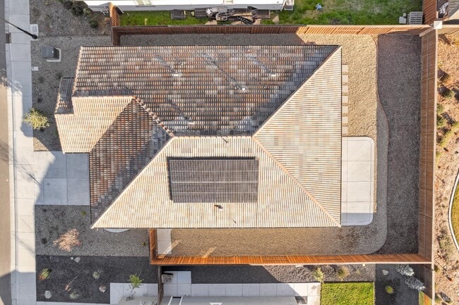 Building Photo - 655 Honey Bee Rd