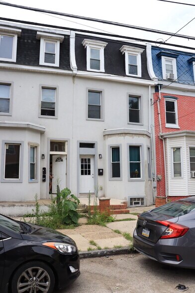 Building Photo - 28 N Preston St